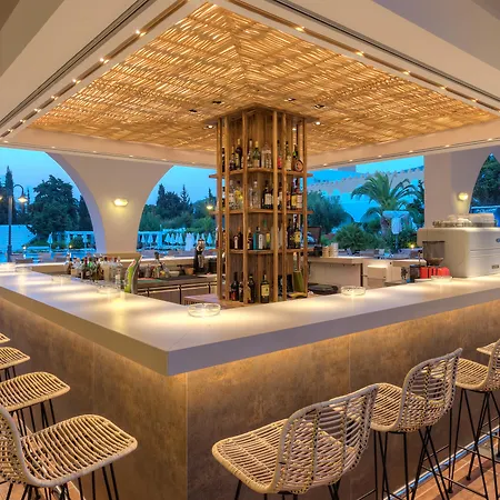 プラタニスタ コス・タウン