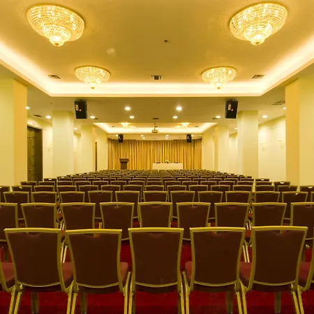 Semesteranläggning (resort) Platanista 4*